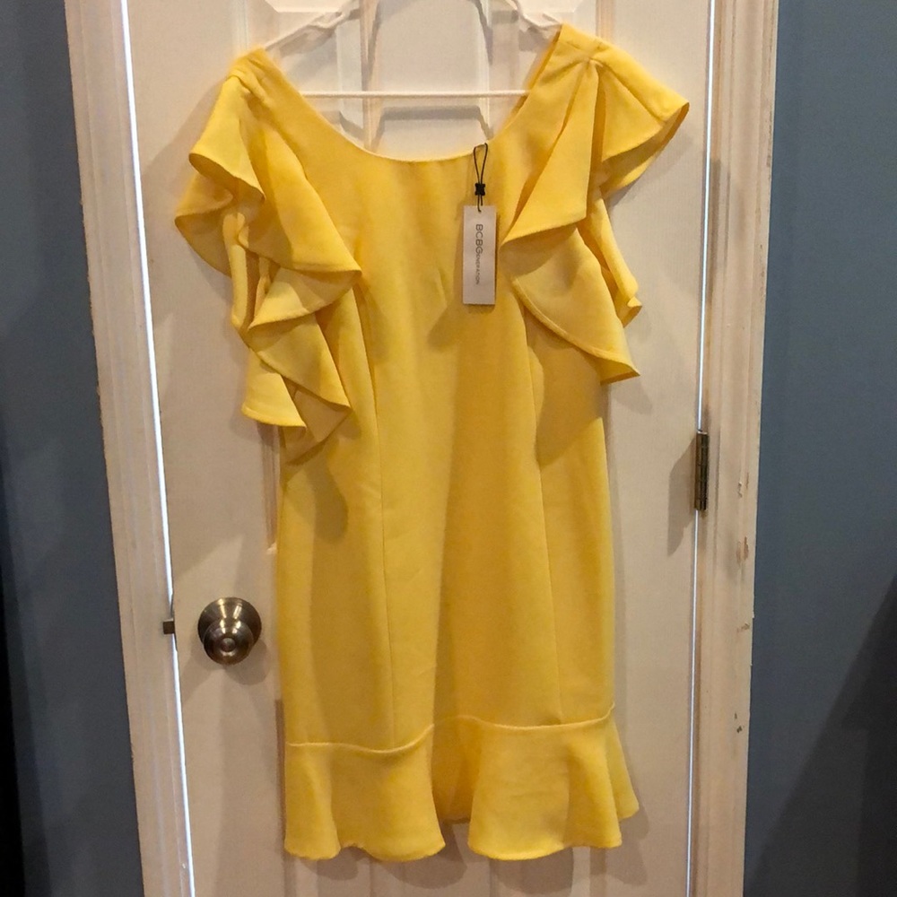 NWT BCBGeneration Flutter sleeve dress Sz 10